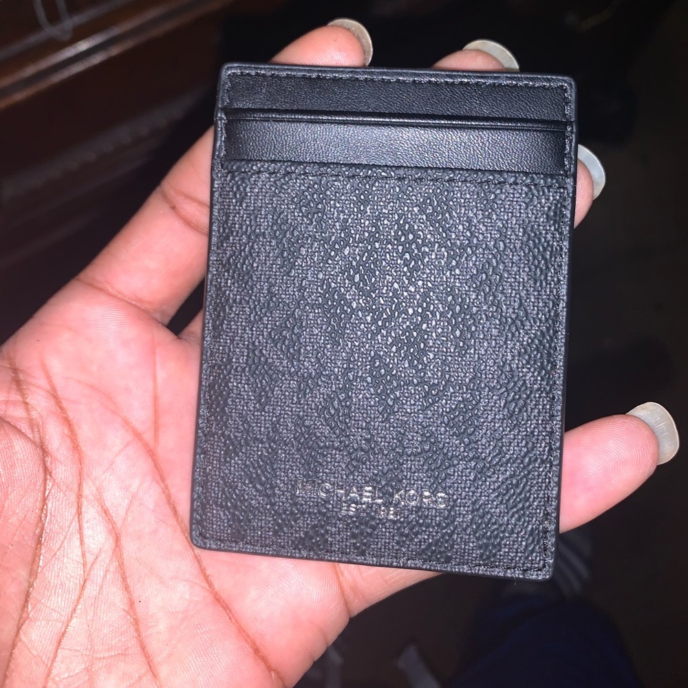 Michael kors wallet